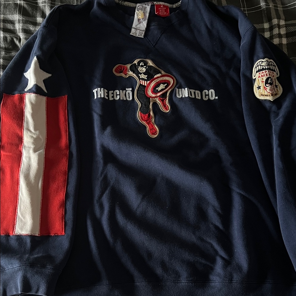 Ecko Unlimited Marvel Men's Blue Sweater with Captain America Graphic